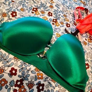 Victoria's Secret pushup bra